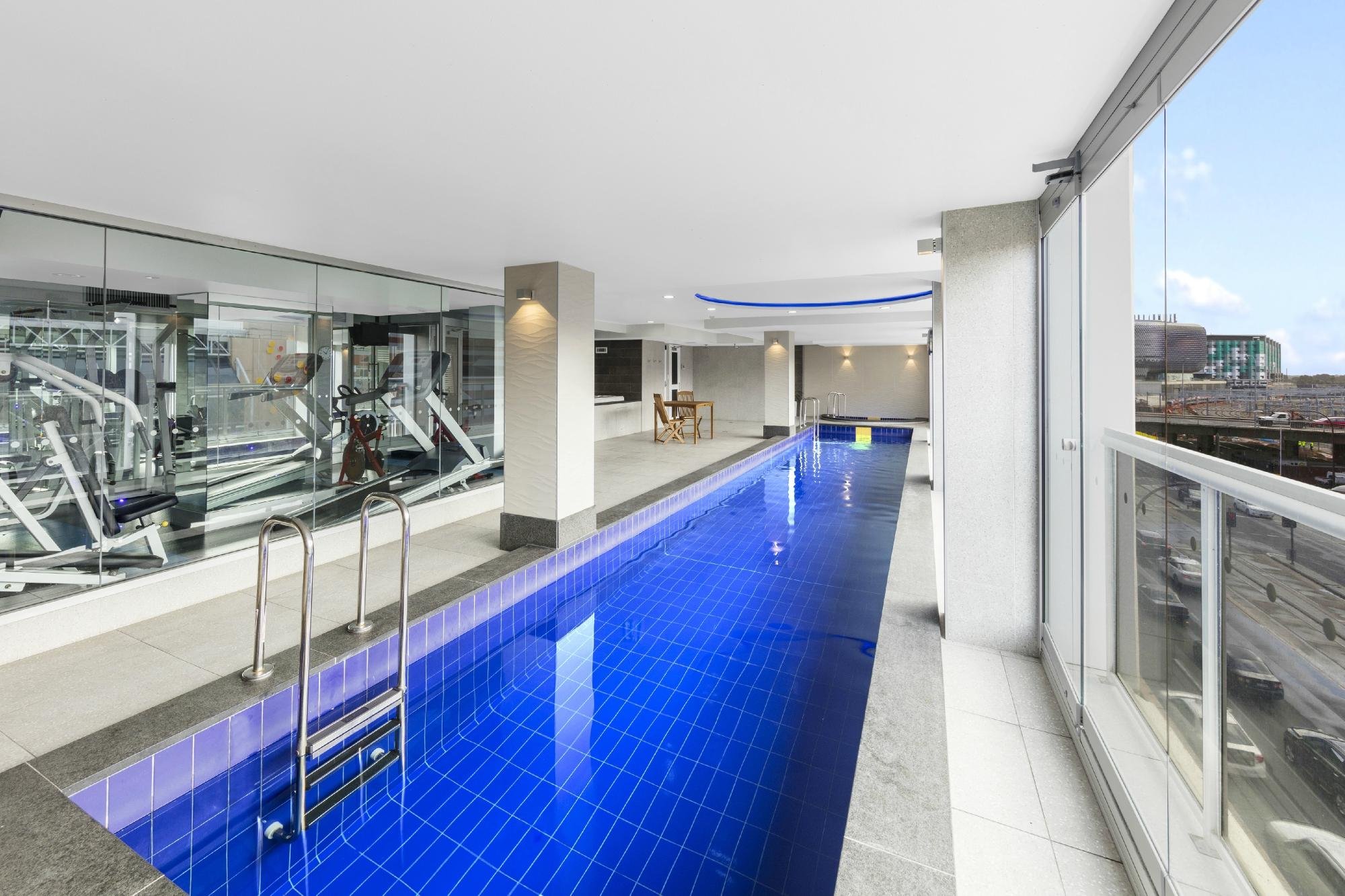 Oaks Adelaide Embassy Suites by null