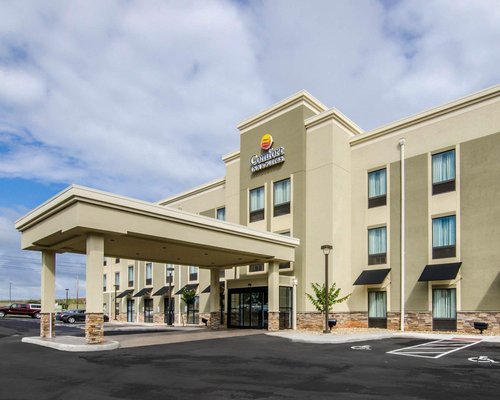 COMFORT INN & SUITES LYNCHBURG AIRPORT - UNIVERSITY AREA $118 ($̶1̶3̶9̶ ...