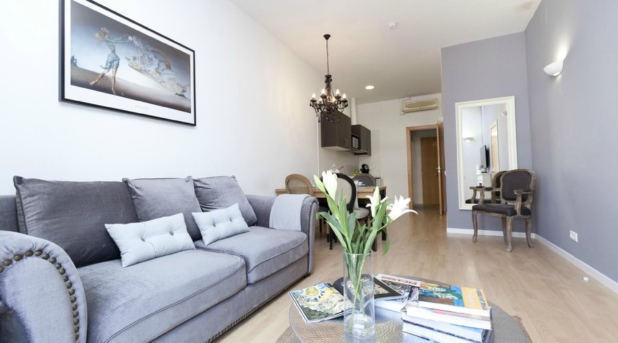 Happy Apartments