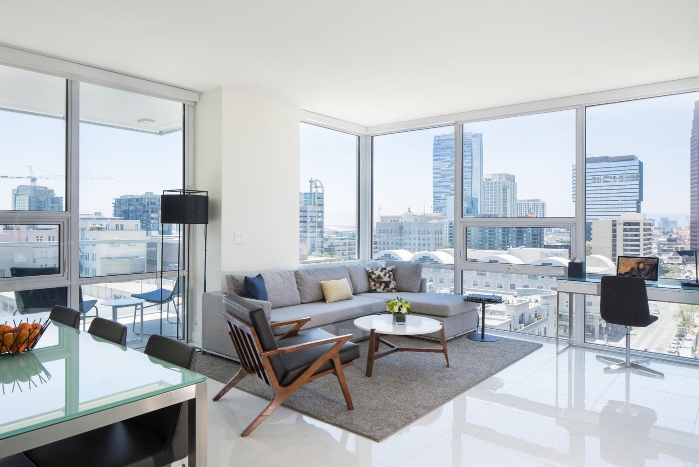 The Level La Apartments