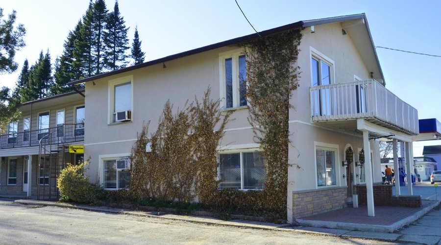 Meaford motel and restaurant