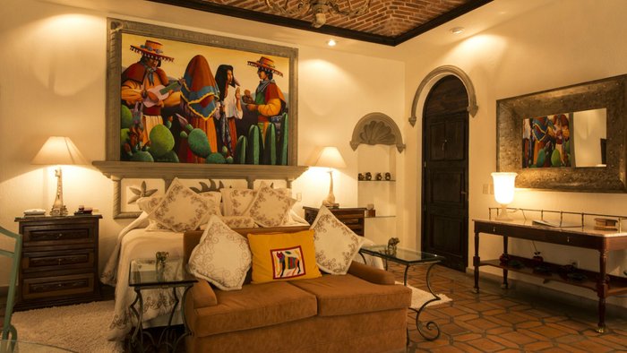 CASA TRES LEONES - Prices & B&B Reviews (Ajijic, Mexico)