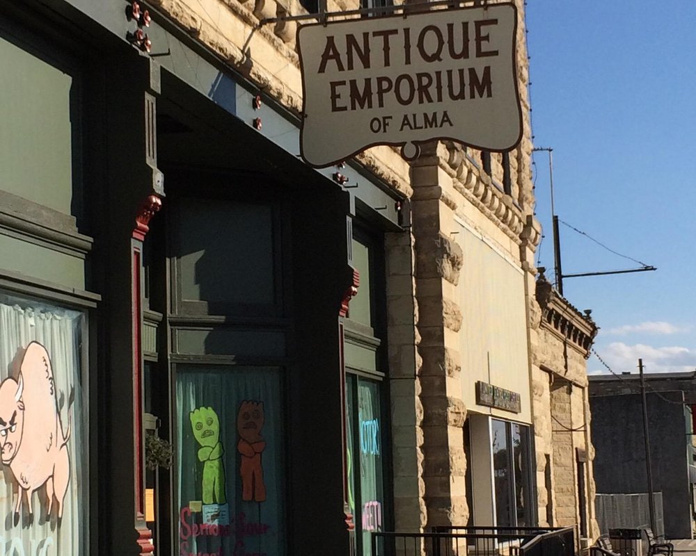 THE 10 BEST Kansas Antique Stores (Updated 2024) - Tripadvisor