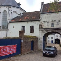 Ingang klooster-/Erfgoedsite
