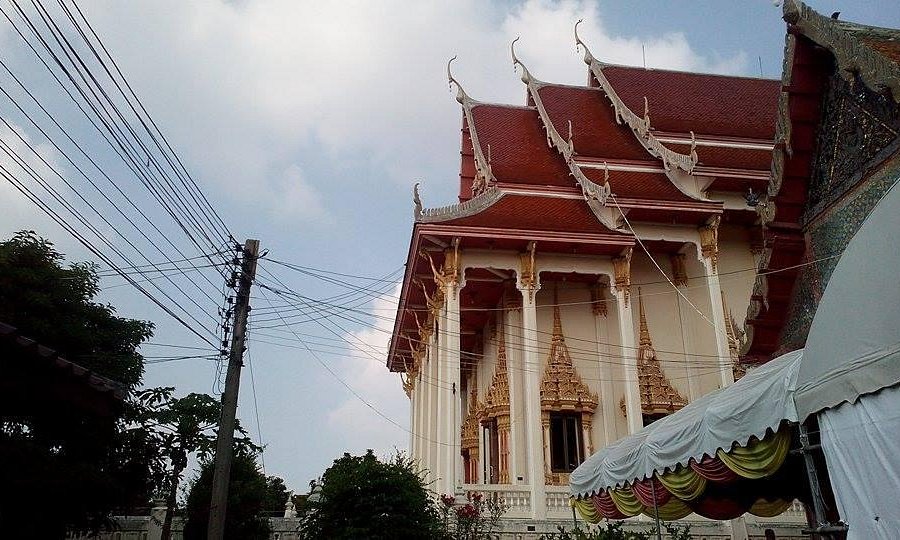 Wat Klang Bang Phra image