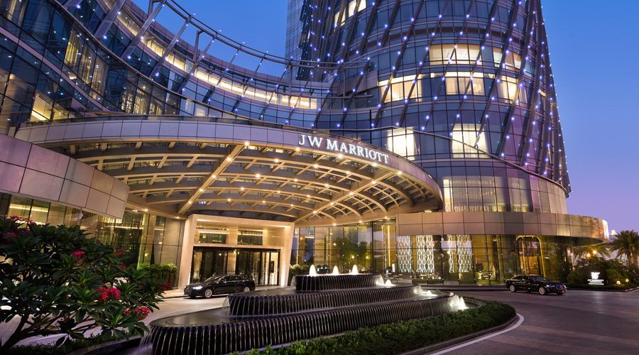 Hotel Entrance 酒店入口
