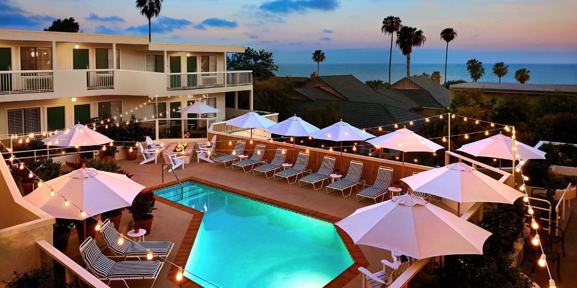 Explore Laguna Beach: The Best Pet-Friendly Hotels for You and Your Furry Friend