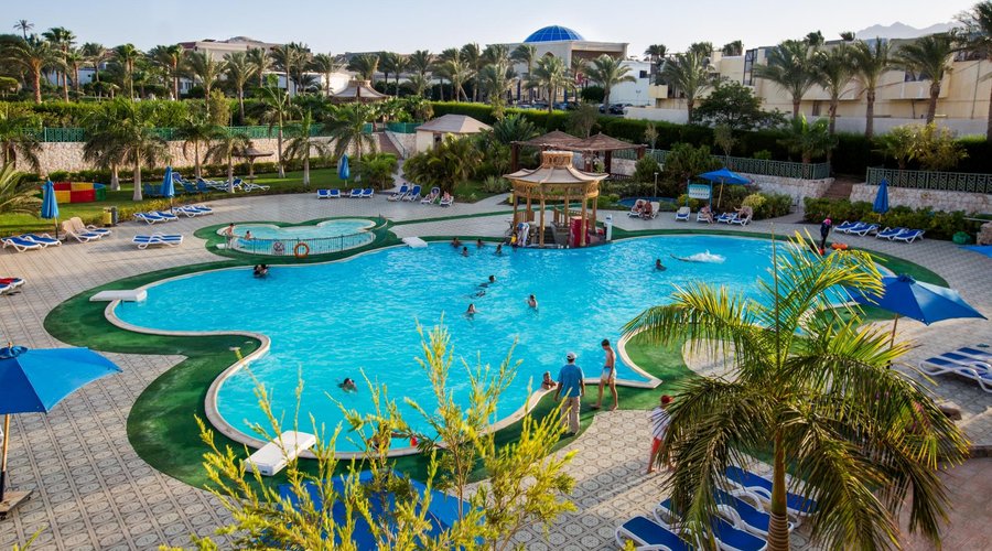 Aurora Oriental Island Pool