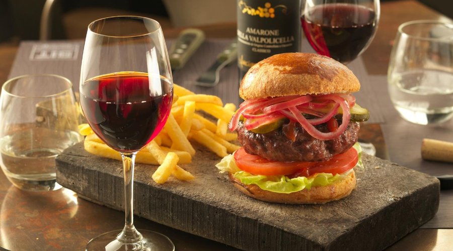 BIT Big Burger | BIT Grill & Café Den Haag