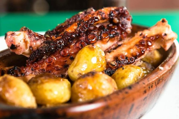 Bacalhau à lagareiro com brocolis e arroz garoando d - Picture of Por Ai  Tasca Portuga, Sao Paulo - Tripadvisor