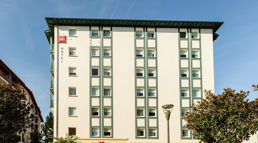 Façade