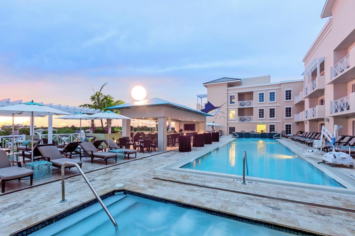 Wyndham Grand Jupiter at Harbourside Place Pool: Pictures & Reviews ...