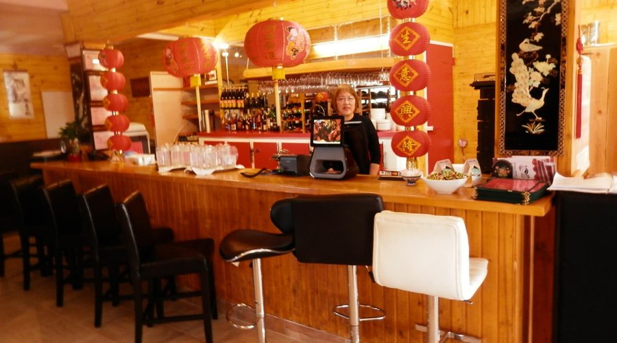 Joli décor très éclairé et Jeane qui vous reçoit...