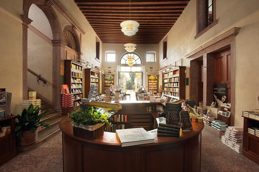 Libreria Palazzo Roberti image