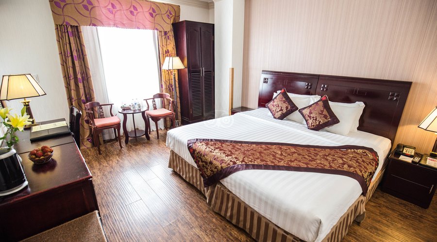 The Signature Deluxe Double Room at the Golden Central Hotel