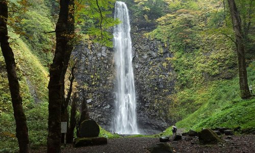 Wow was the base of the falls windy