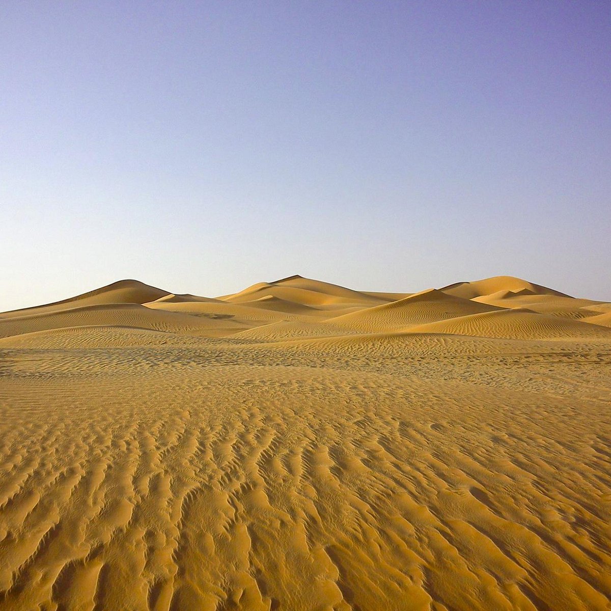 Саудовская аравия песок. Пустыня empty Quarter. Оман пустыня. Мраморная пустыня.