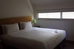 Room & Suite