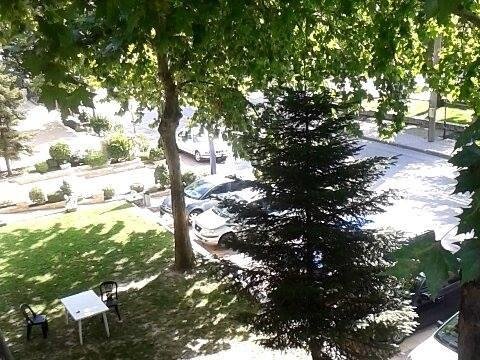 Θεα από το δωμάτιο