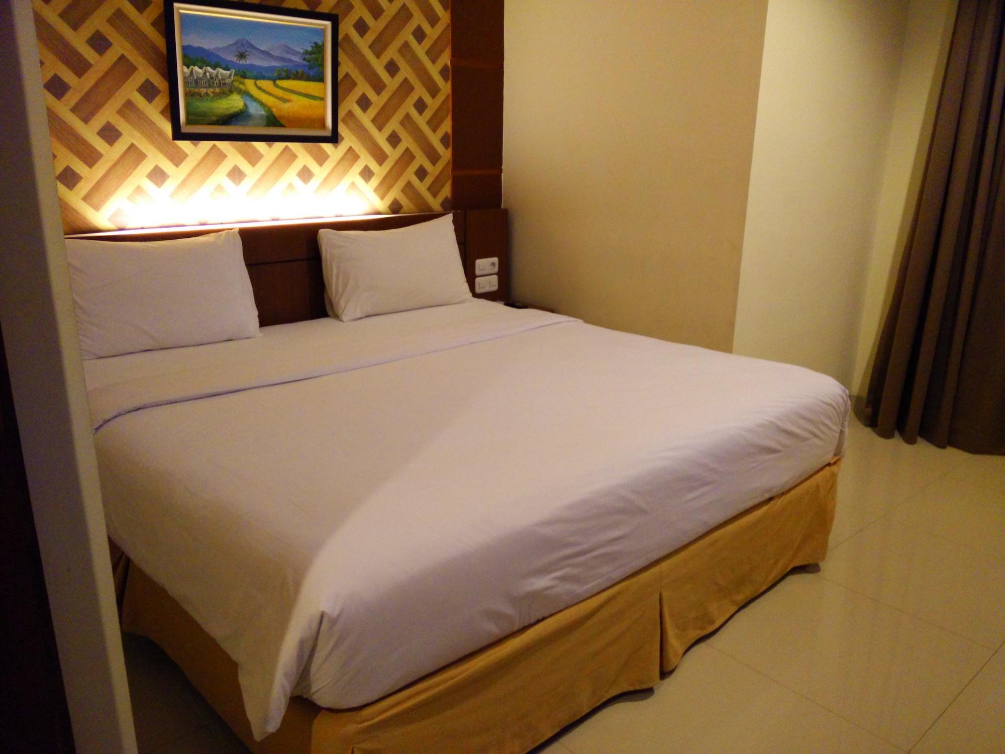 AEROTEL SMILE MAKASSAR Prices & Hotel Reviews (Indonesia)