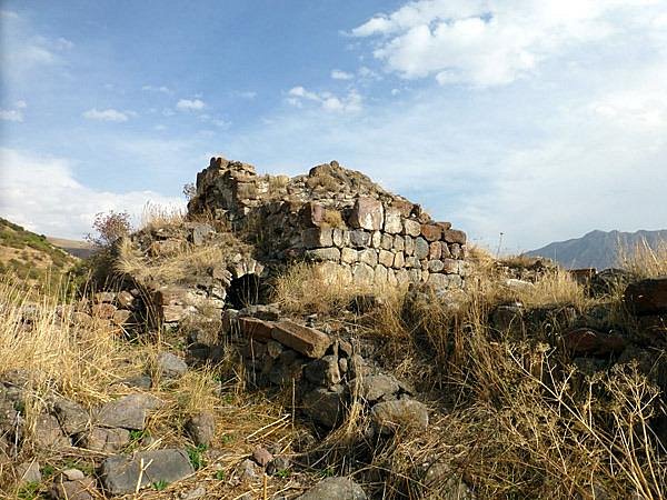 Tsakhats Kar Monastery image