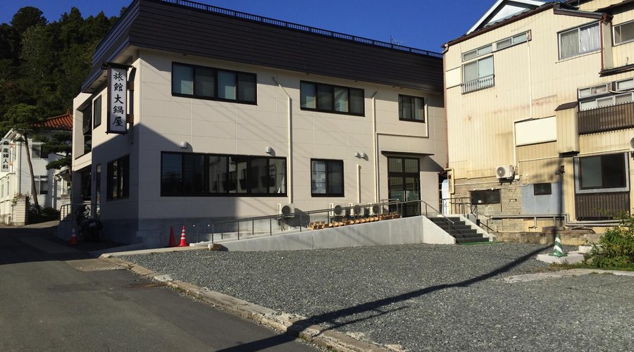 New building entrance