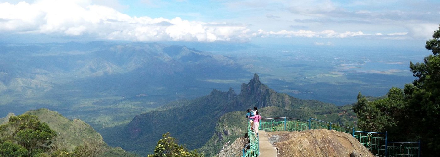 Spectacular views over the Nilgiri Biosphere Park & Rangaswamy Peak