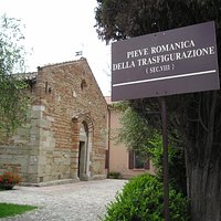 La Pieve Romanica della Trasfigurazione a San Salvatore