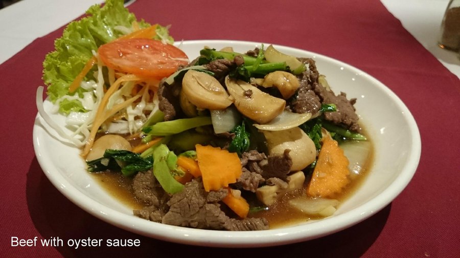 Nua naam man hoy / Beef with oyster sauce