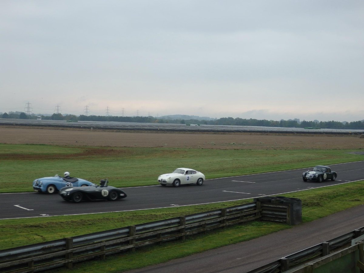 Castle Coombe Race Track, Чиппенхэм: лучшие советы перед посещением -  Tripadvisor