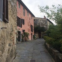 La salita di accesso