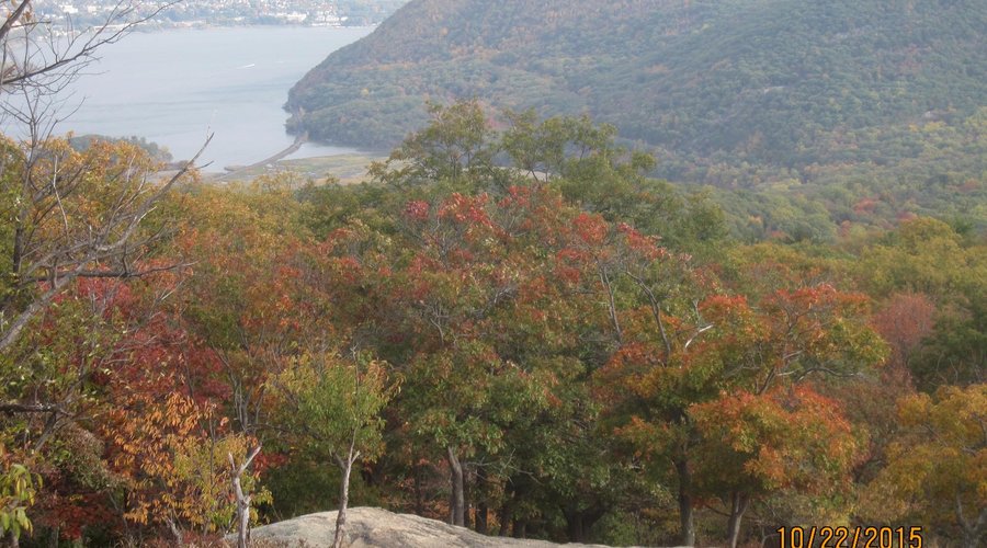 View of the Hudson River From Perkins Memorial Drive
