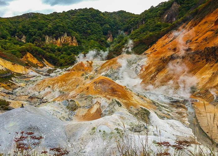 Sulphur fumes