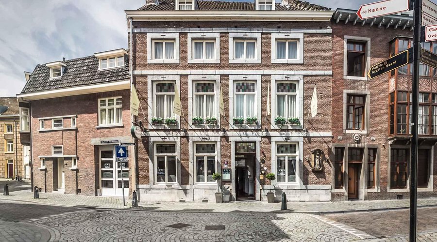Voorzijde Hotel