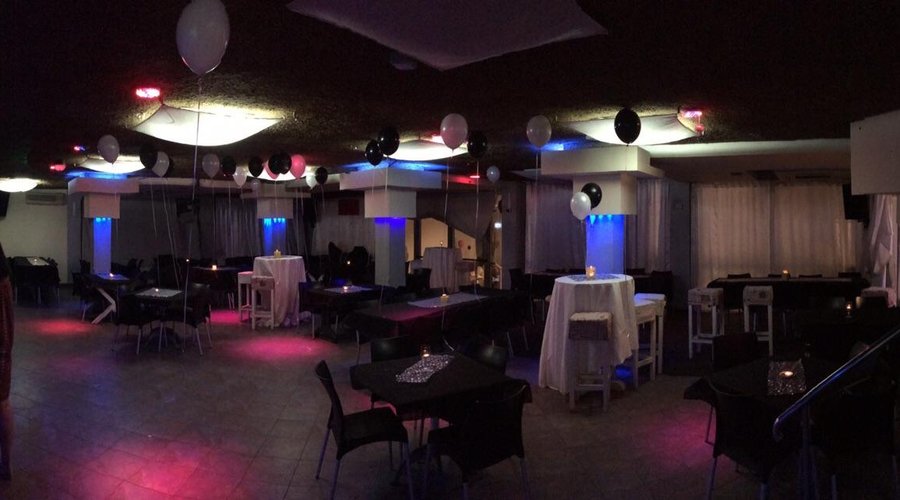 the restaurant inside