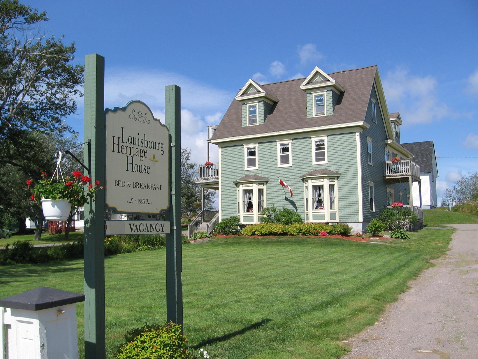 LOUISBOURG HERITAGE HOUSE BED & BREAKFAST (Canada) - Tarifs 2024