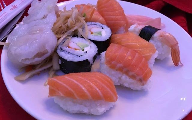 Sushis, maki et bouchées vapeur