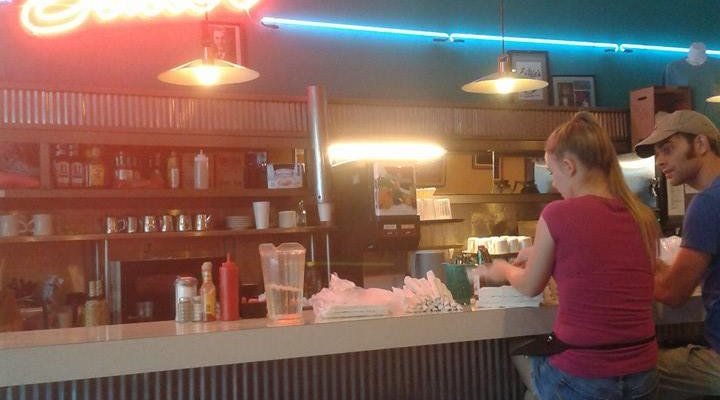 Ernie's Cafe