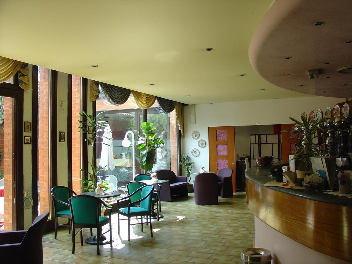 hotel petrarca boara pisani