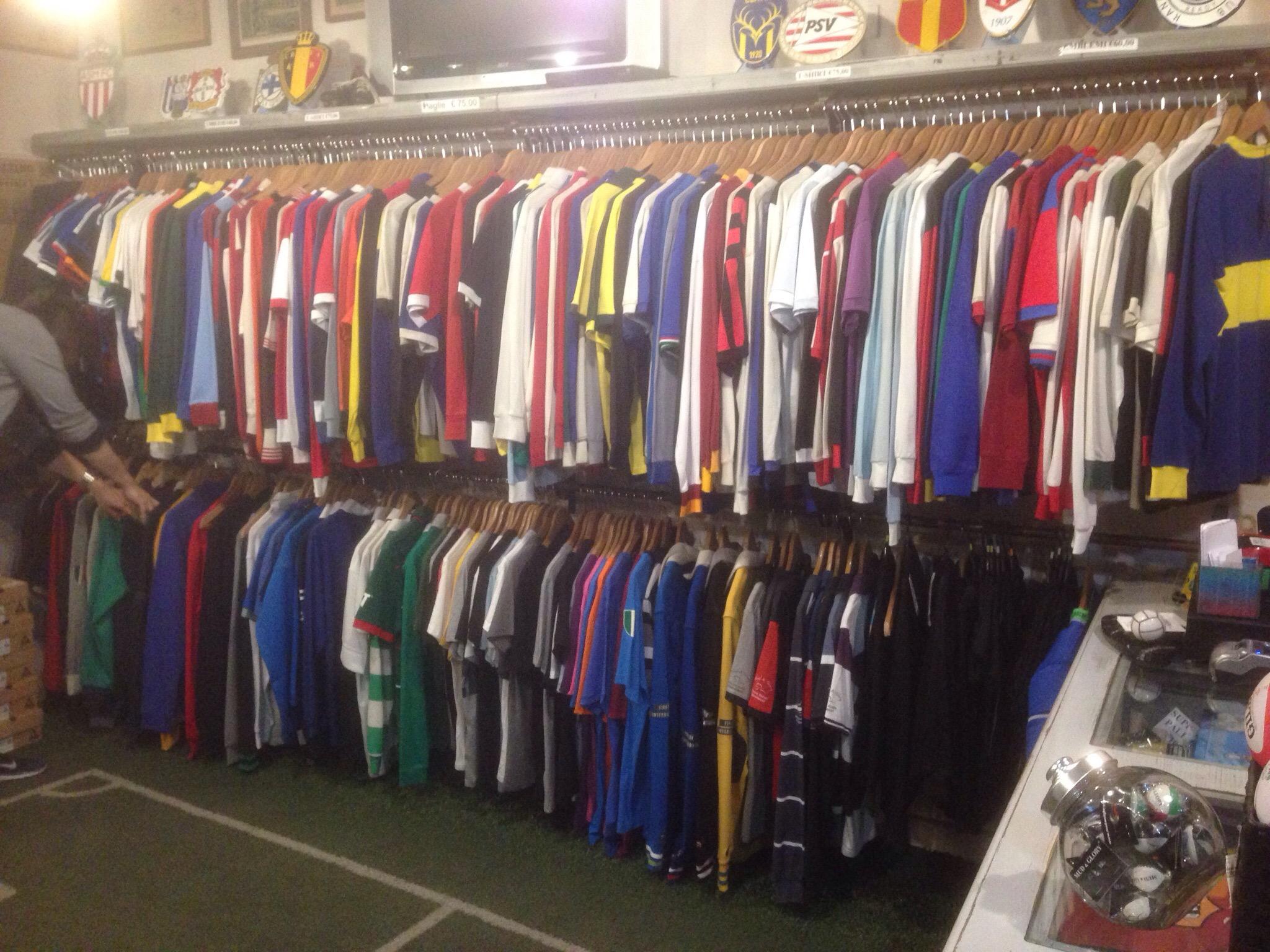 where to buy football shirts in rome