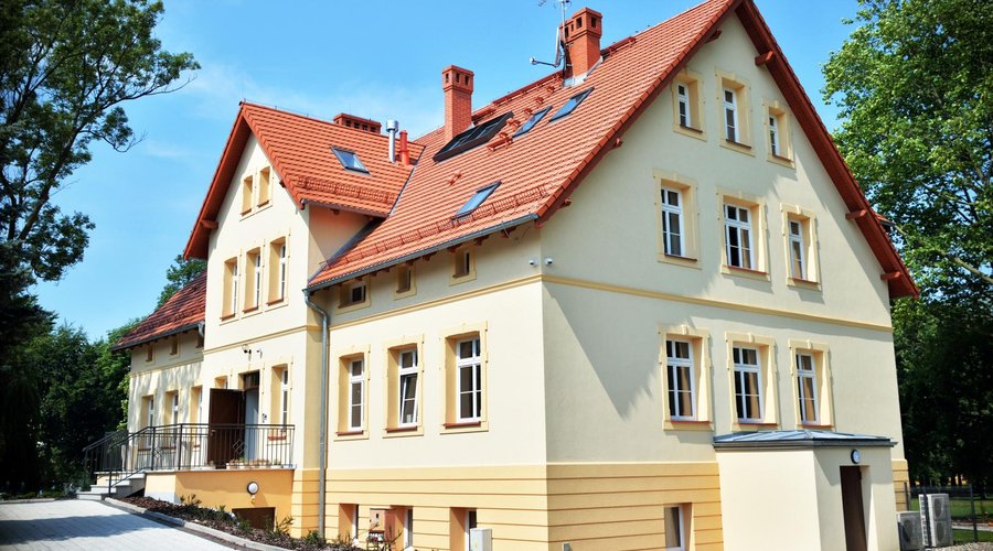 View of theresidence from the entrance