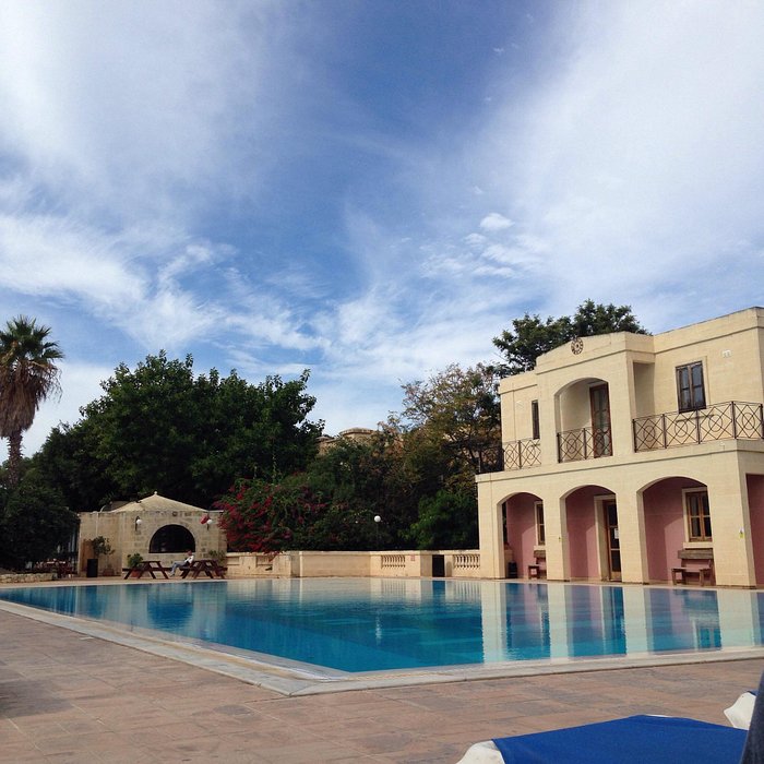 See international. Malta Pembroke Villa for sale.