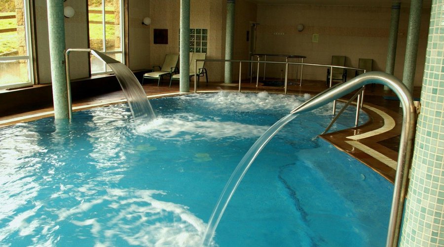 Piscina mineromedicinal