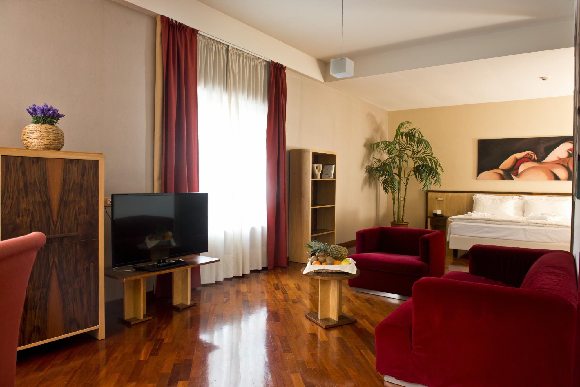 REGIOHOTEL MANFREDI $80 ($̶8̶9̶) - Updated 2022 Prices & Hotel Reviews ...