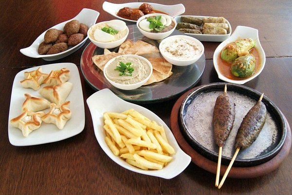 Jogo do delicioso menu de comida árabe