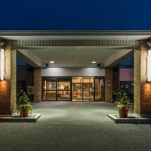 Entrée de l'hôtel - Été