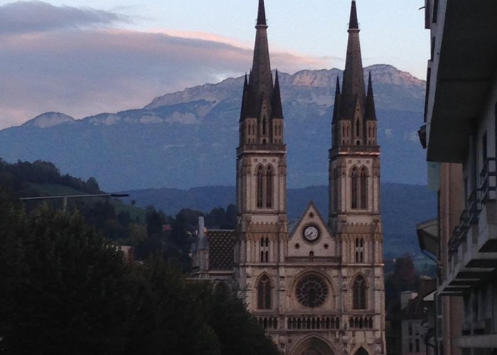 The focal point of Voiron
