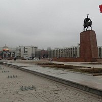 Вид сзади на Ала-Тоо
