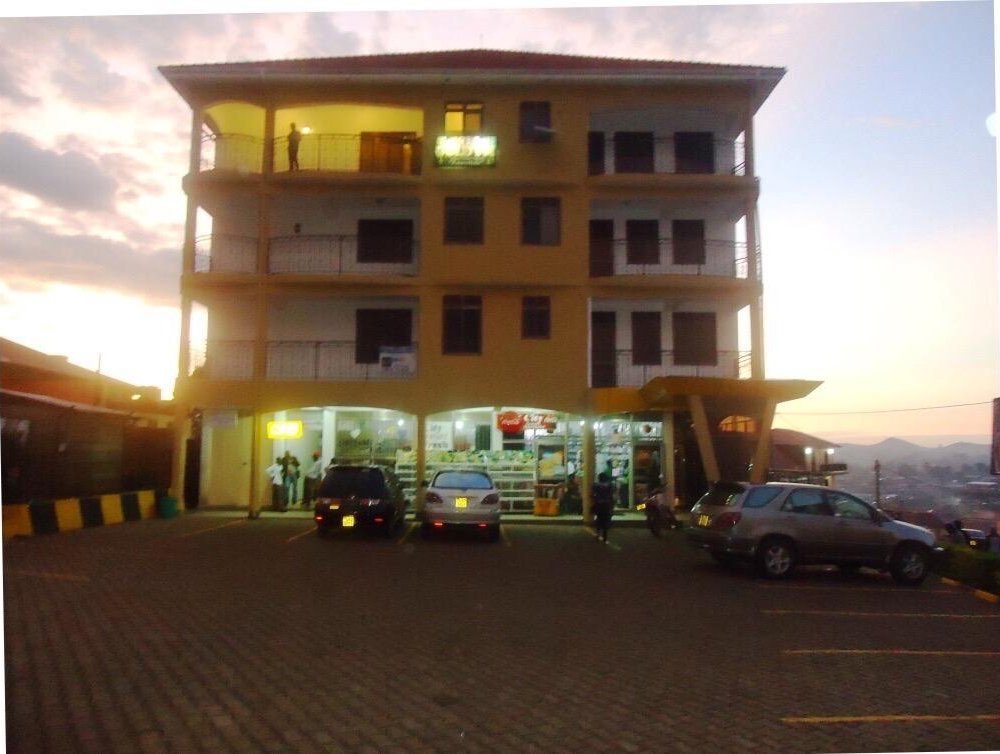 Reinah Tourist Hotel image