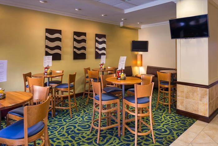 Hotel photo 2 of Holiday Inn & Suites Orlando SW - Celebration Area, an IHG hotel.